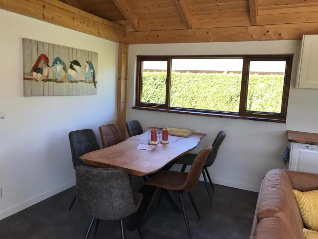 Heerlijk Huisje Vlakbij De Duinen Van Oostvoorne Exterior foto